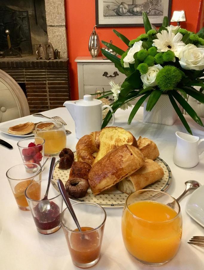 La Meffrais 1741 Bed & Breakfast Dinan Dış mekan fotoğraf