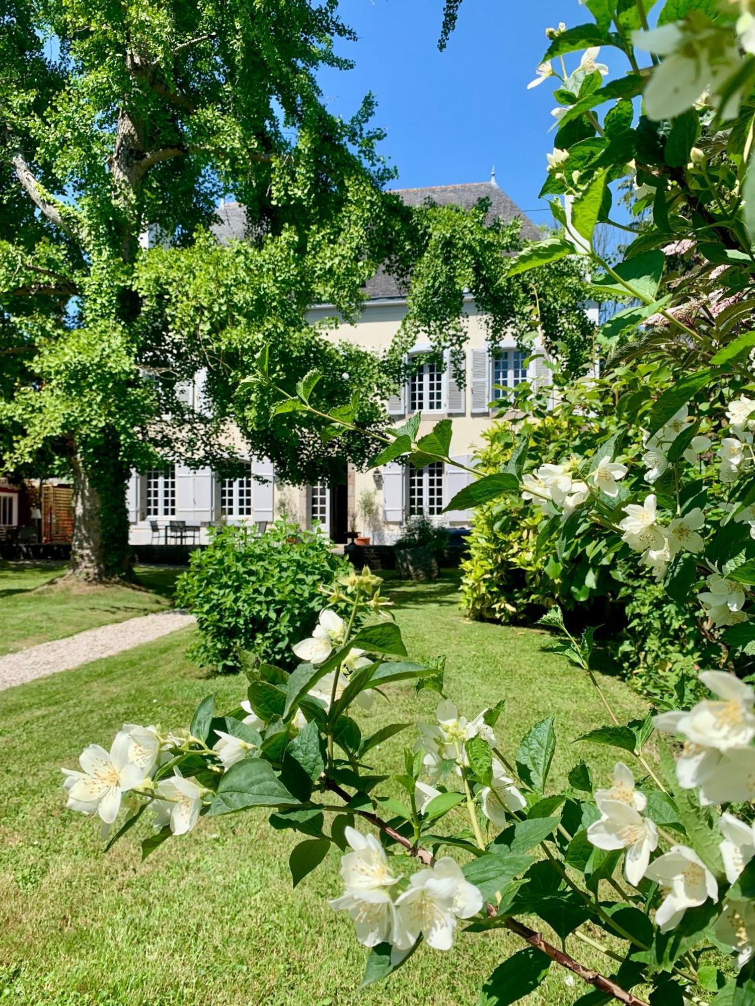 La Meffrais 1741 Bed & Breakfast Dinan Dış mekan fotoğraf